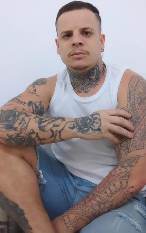 Theo Massagista