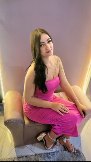 Prazer sou Jade, terapeuta carinhosa e dedicada