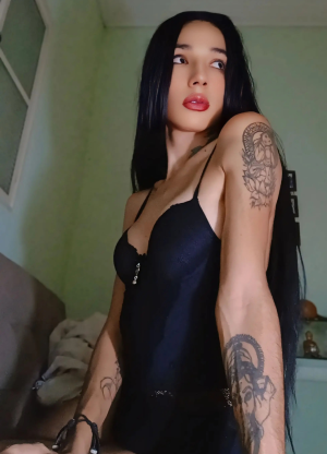 Nicole Shiva Massagista